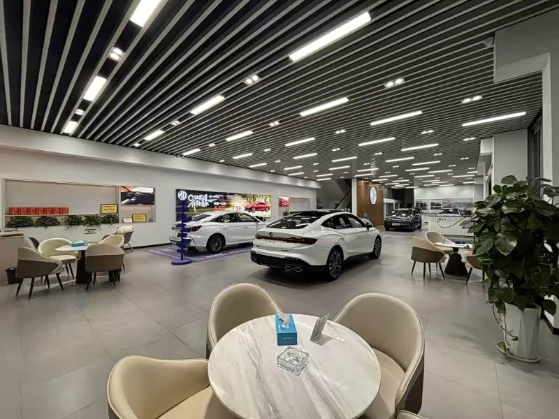 新车展示区
