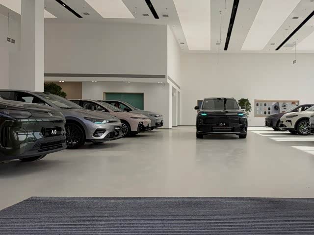 新车展示区