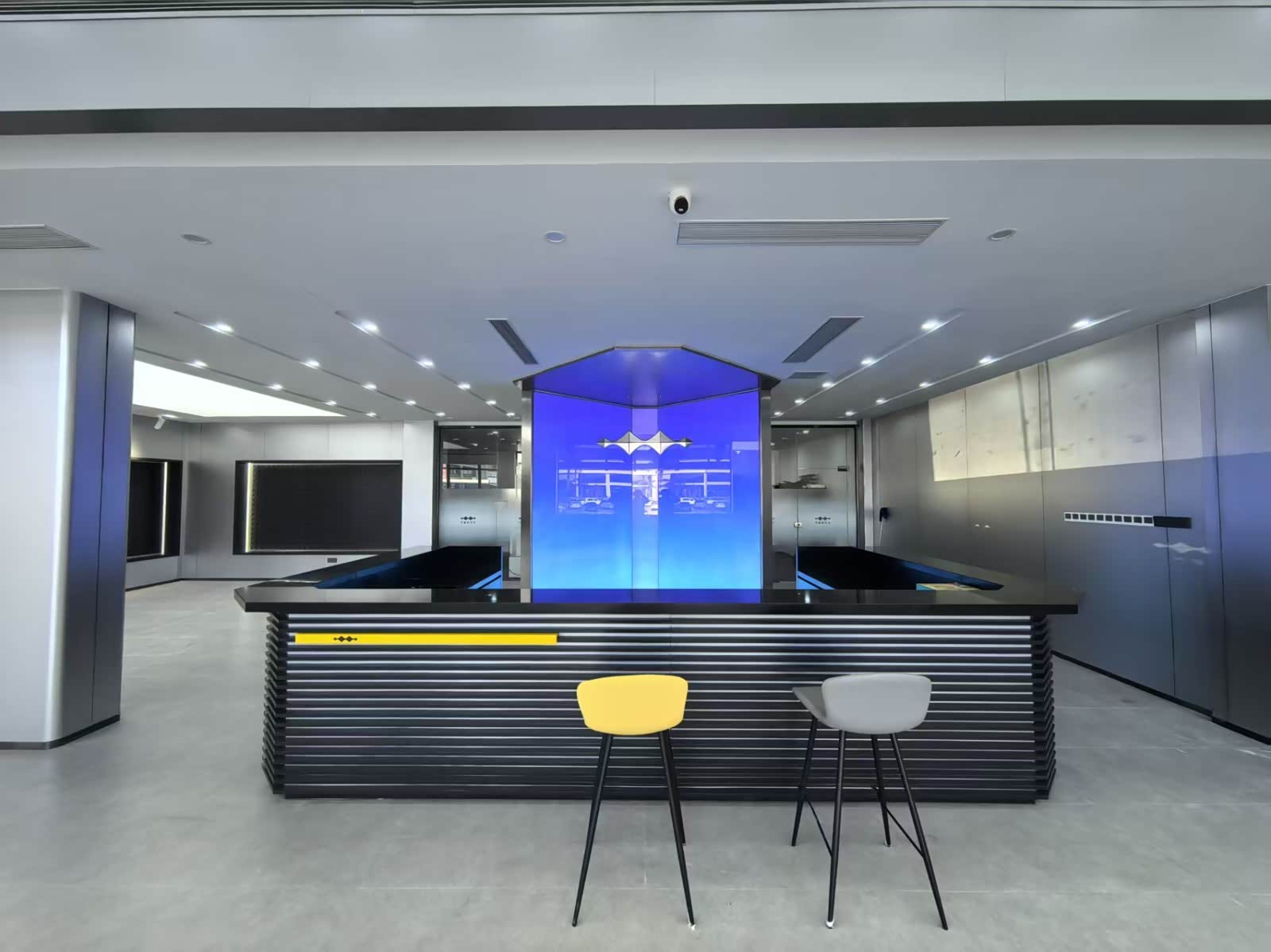 新车展示区