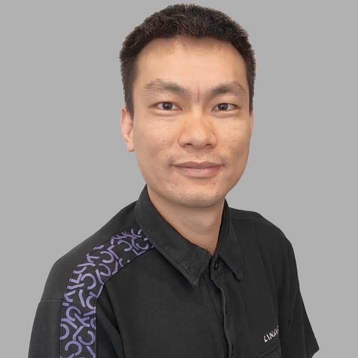 丁伟