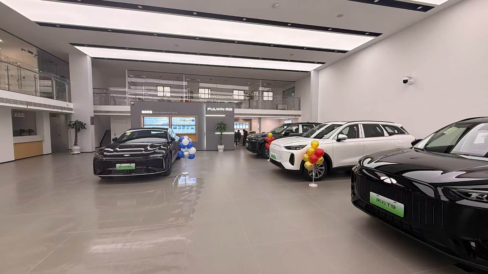 新车展示区