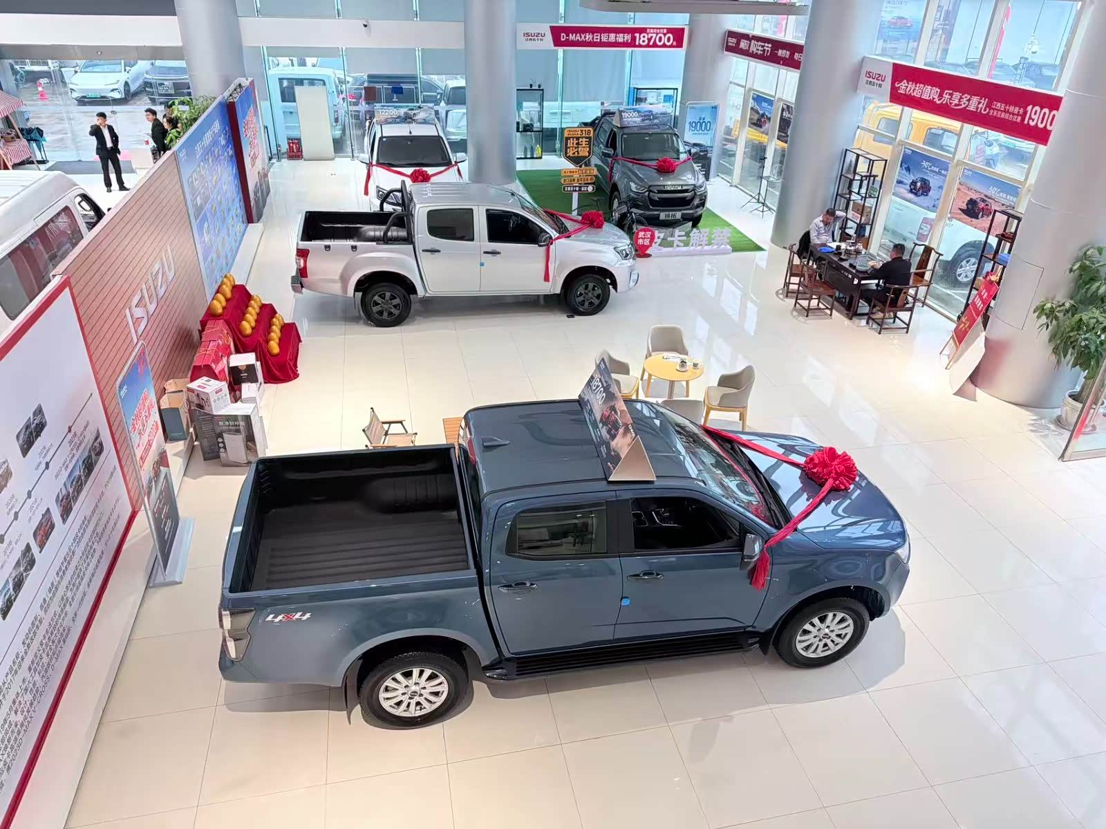 新车展示区