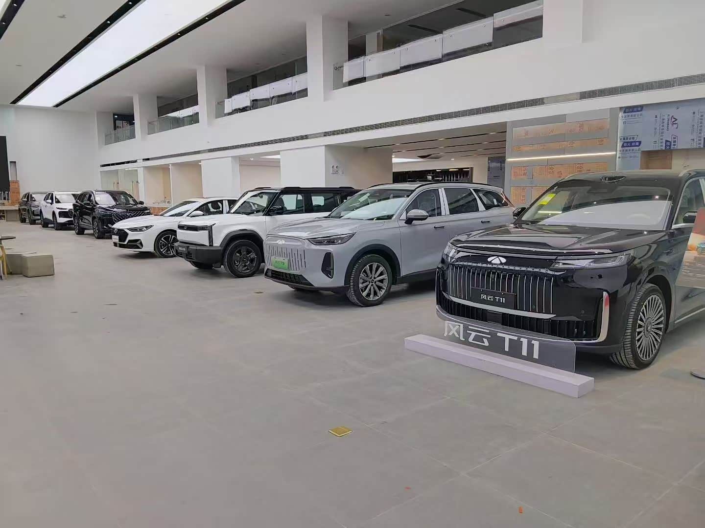新车展示区
