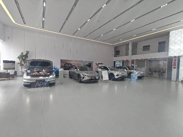新车展示区