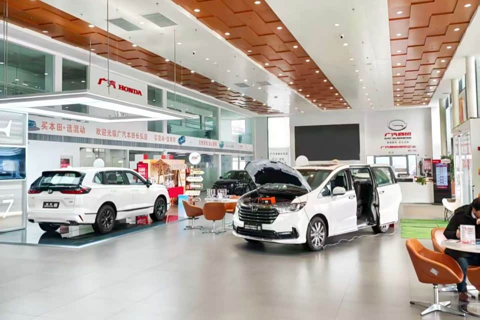新车展示区