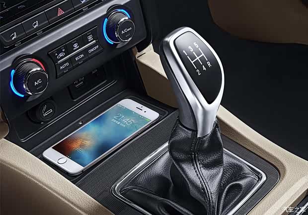 想买自主轿车 这款适合第一次购车的你_德州盛