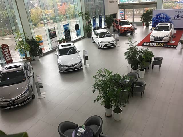 新车展示区
