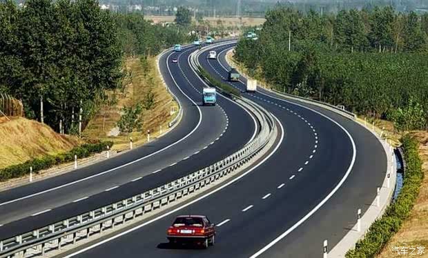 【专门买新车来跑滴滴的人是什么心态_曲靖三