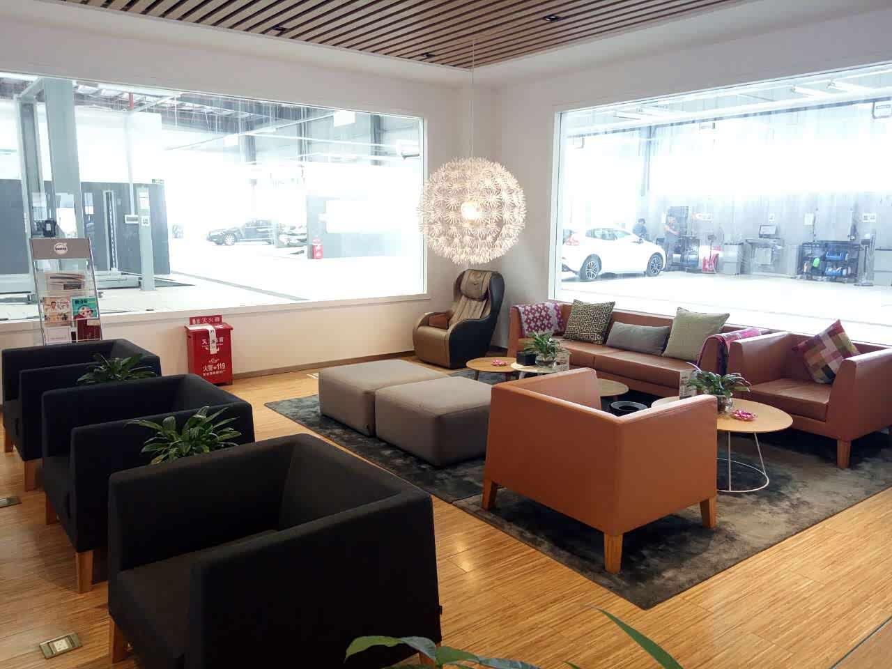 塘厦永赢沃尔沃4s店 休息区