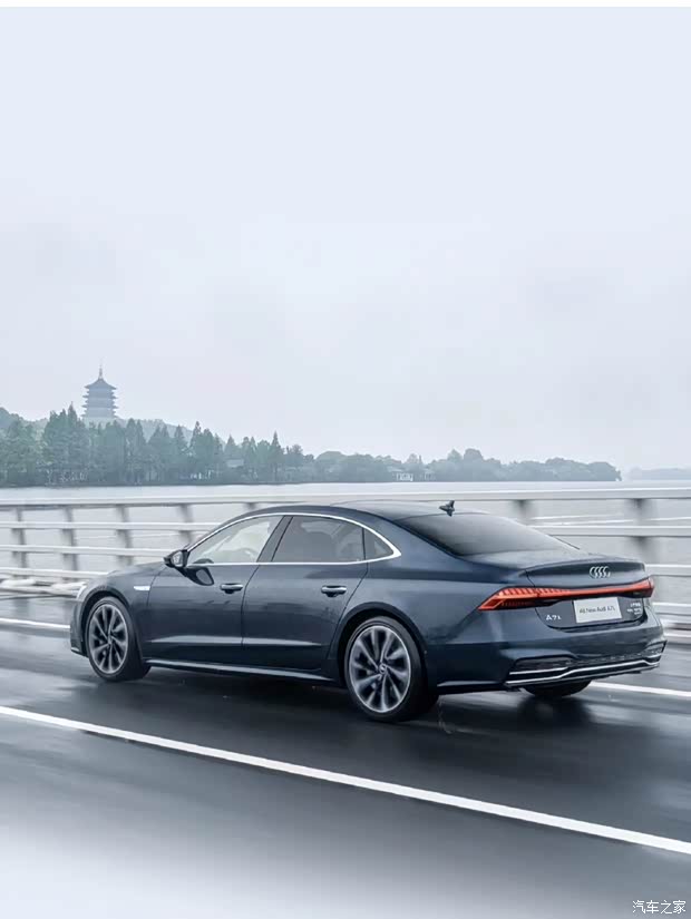 沐春风细雨拥山海入怀奥迪a7l