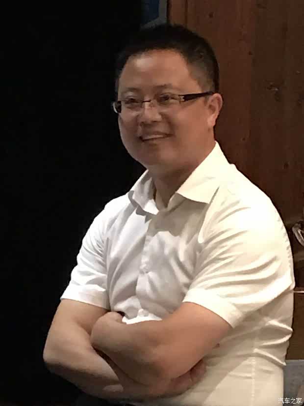 主持人:蔡总平时对行业的信息很灵通,李总原来是做"后市场"经验比较足