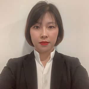 义乌利星奔驰张励