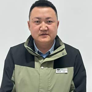 杨斌