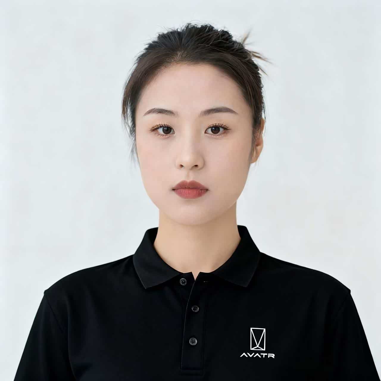 董含笑