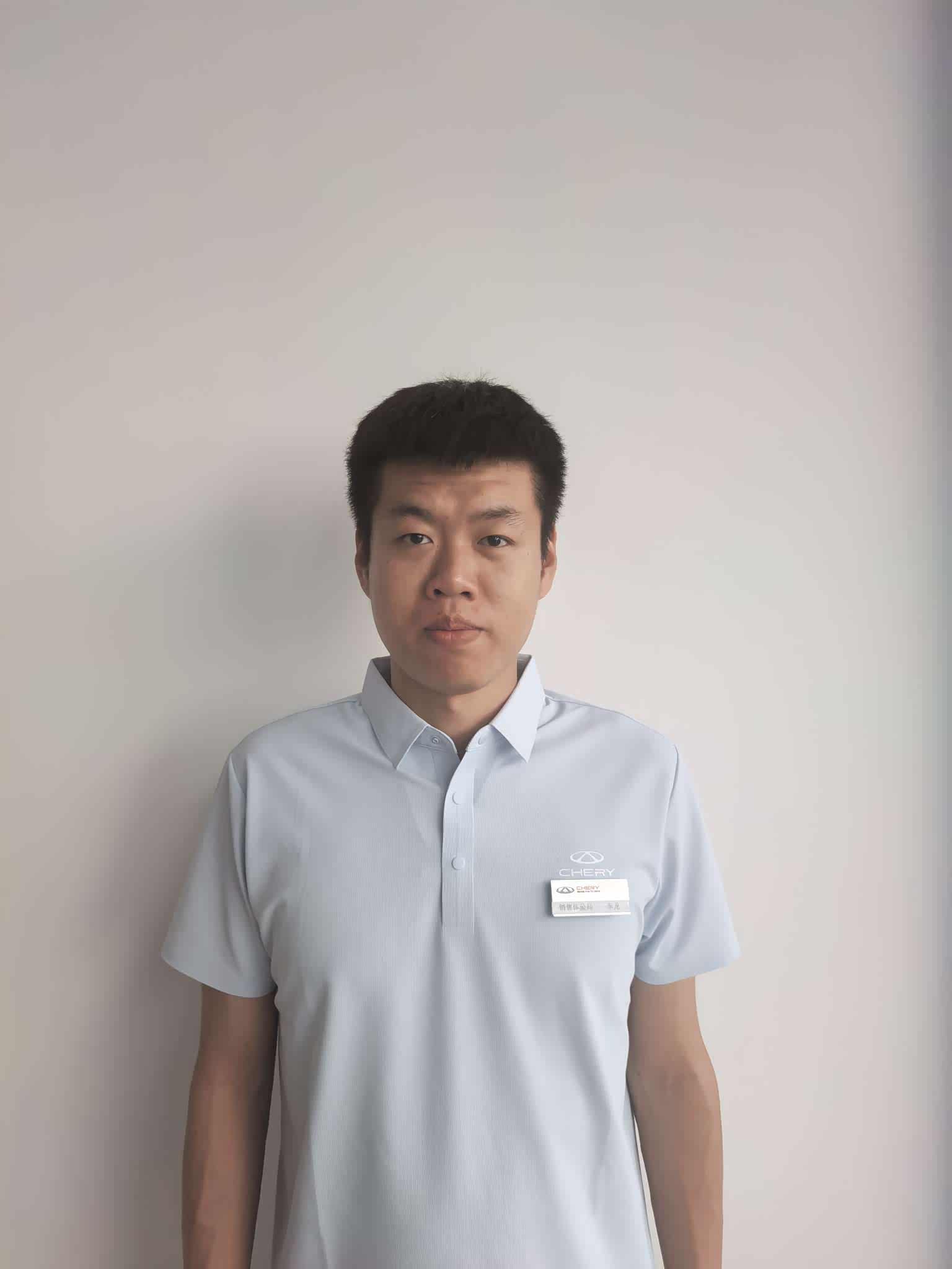 李龙