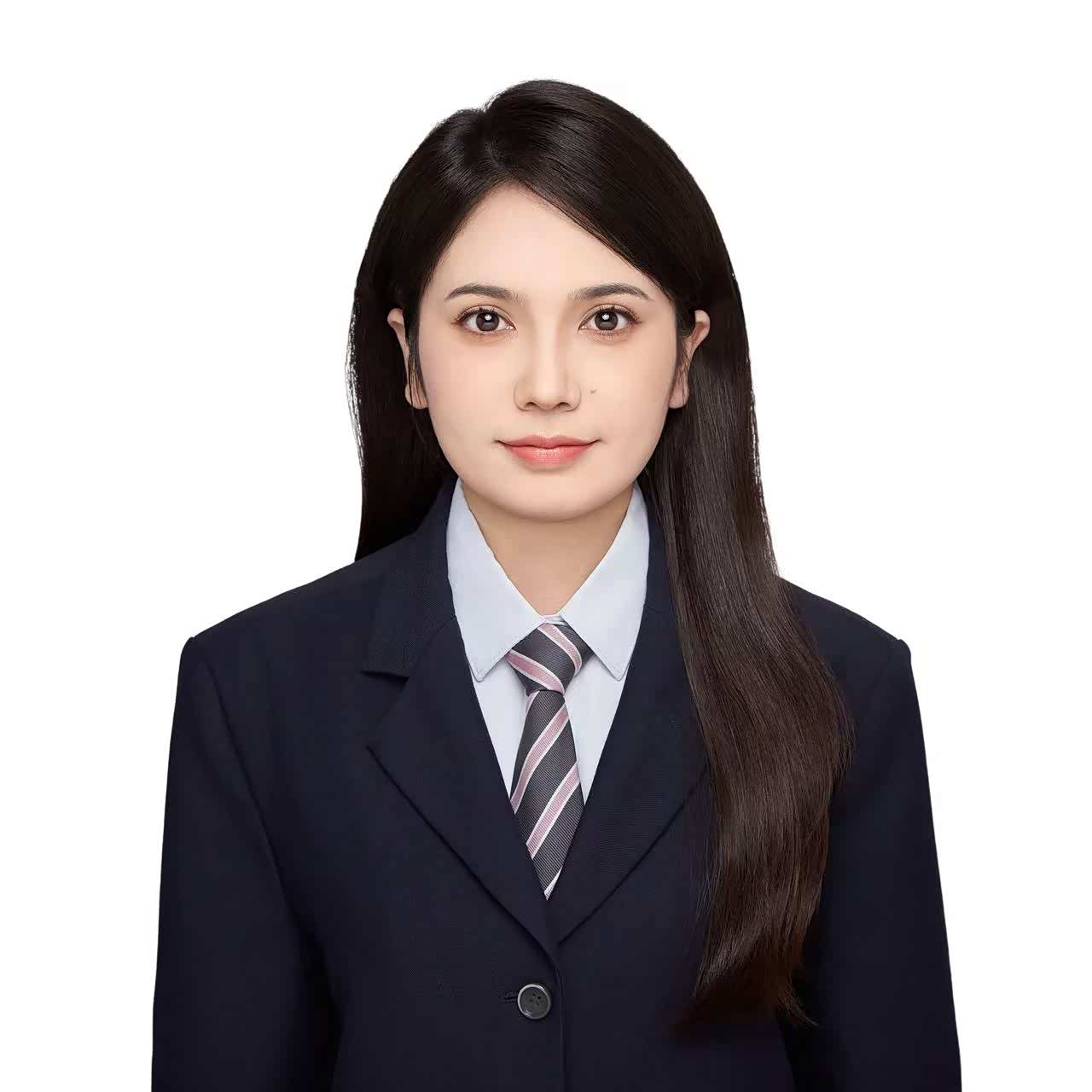 哈丽努尔阿扎提