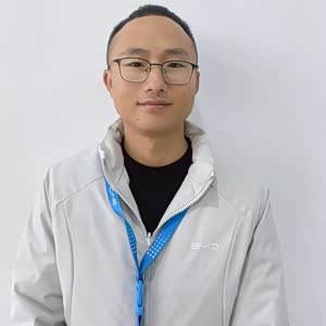 李强
