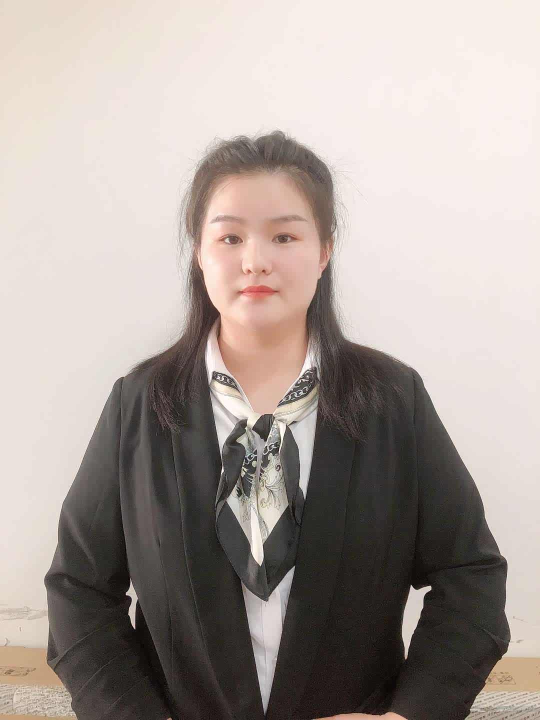 何雪雯